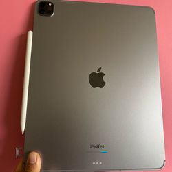 Apple IPad Pro 12.9” 6th Generation (2022 Model / M2 chip ) 128GB WiFi + cellular (5G Unlocked) with keyboard, pen & Accessories 