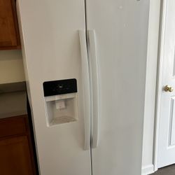 Whirlpool 36” Fridge
