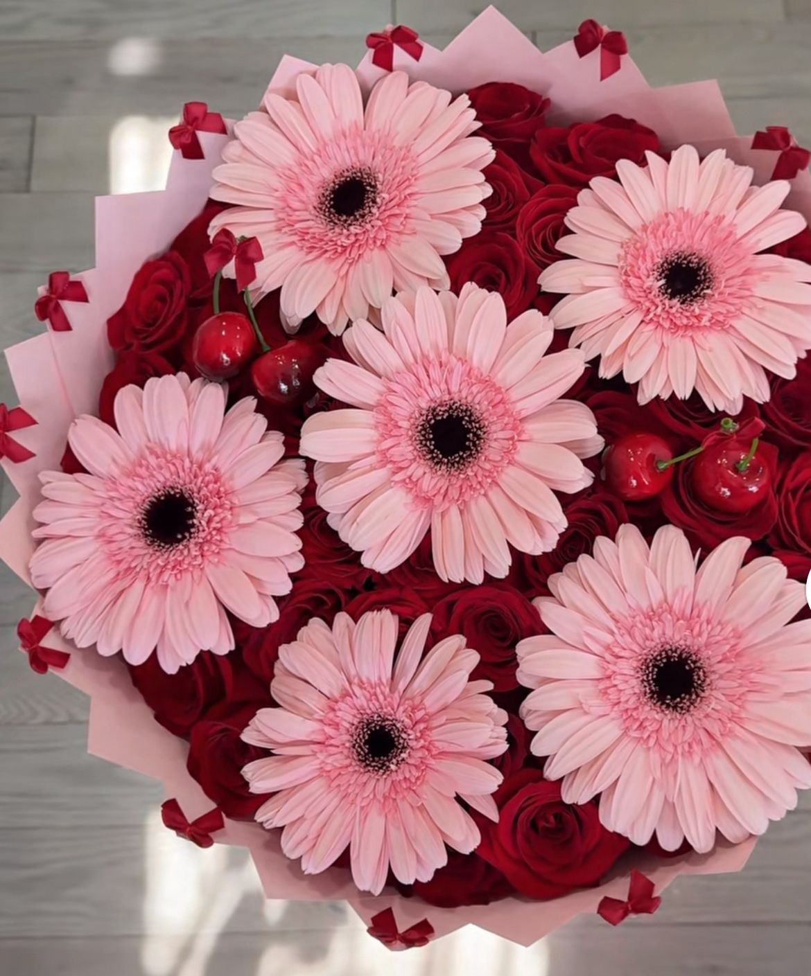 Ramo Buchon Rose Gerbera Mix Bouquet