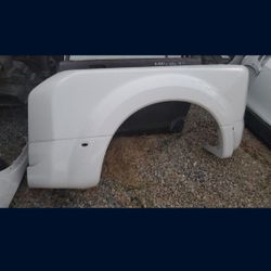 2017 - 2022 FORD  F350 SD SUPER DUTY LEFT
SIDE BED QUARTER PANEL DRIVER SIDE
REAR FENDER GENUINE USED OEM. H
