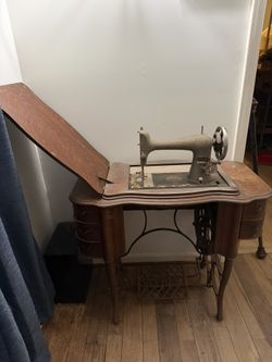 Sewing Machine Sewing Table Vintage 