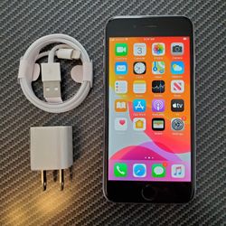 iPhone 6s - UNLOCKED - Like New  