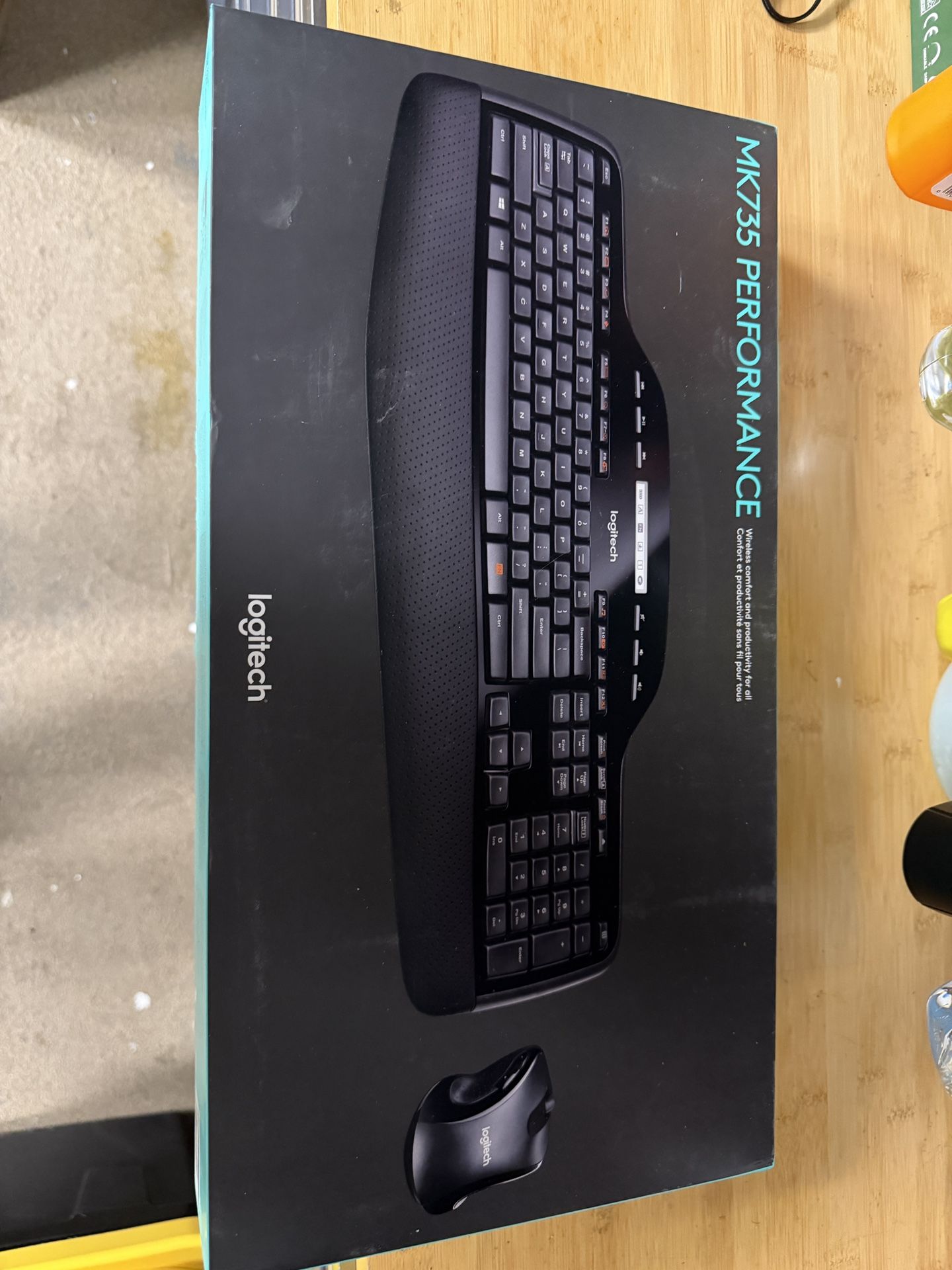 MK735 Logitech Wireless Keyboard And Mouse Combo