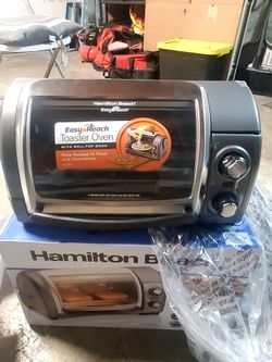 Hamilton Beach Toaster Oven (Easy Reach)