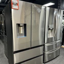 Samsung Refrigerator. 🚚WE DELIVER🚚