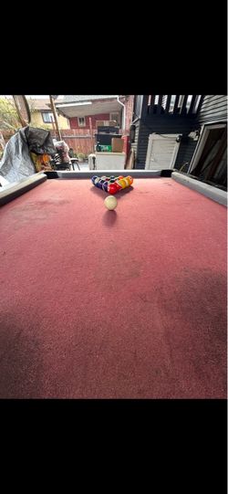 Pool table