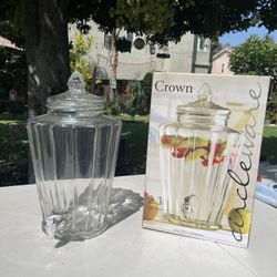 2.3 Gallon Dispenser For Parties.