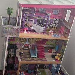 Wooden Doll House(like New)