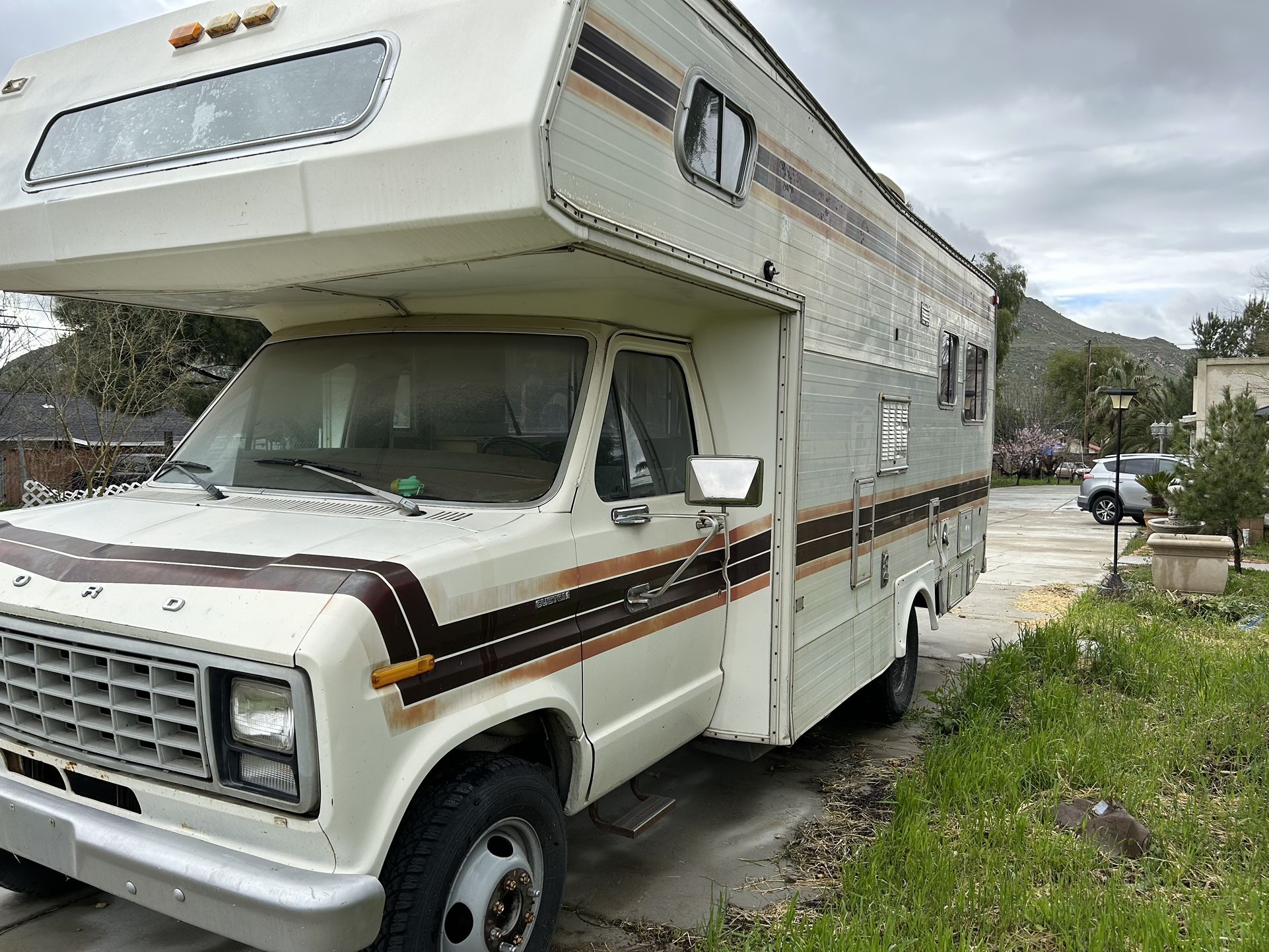 1982 Ford Establishment Rv for Sale in Moreno Valley, CA - OfferUp