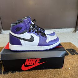 Jordan 1 Court Purple 