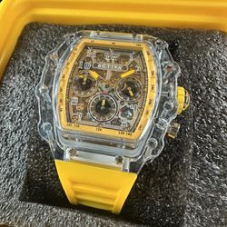 Activa Skeleton X Invicta + Case