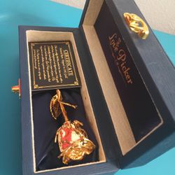 Love Picker 24K Gold Dipped Natural Rose