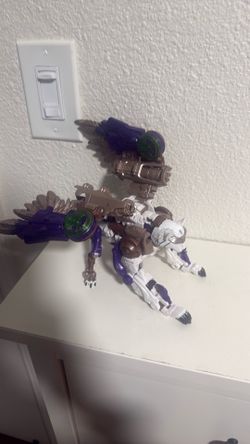 Tiger hawk figure