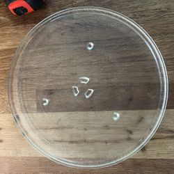 Large Glass Microwave Plate