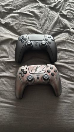 Playstation 5 Gaming Controllers