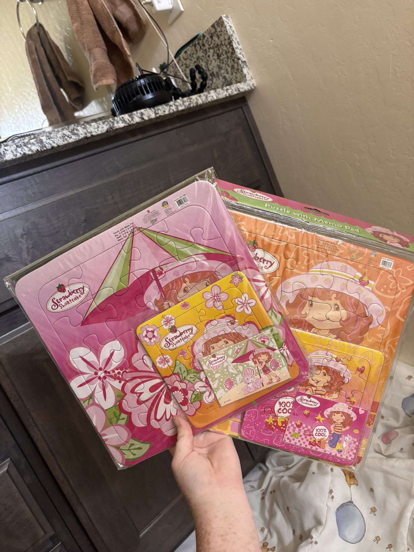 2008 Strawberry Shortcake Puzzles New/memo Pad
