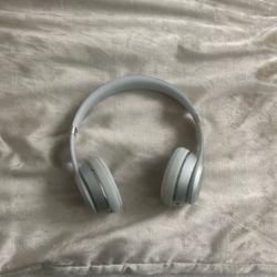 Beats Solo 3s 