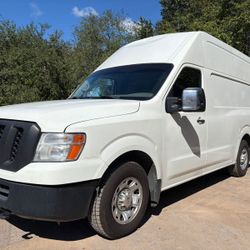 2016 NISSAN NV2500