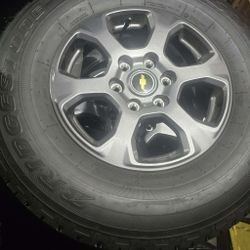 4 CHEVROLET SILVERADO RIMS&TIRES 17"$800
