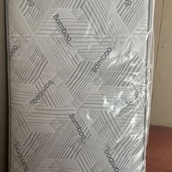 Twin Mattress Set Brand New In Plastics 