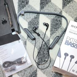 Sony MDR-XB70BT Xtra Bass Flexible Collar Wireless Bluetooth ear buds OPEN BOX
