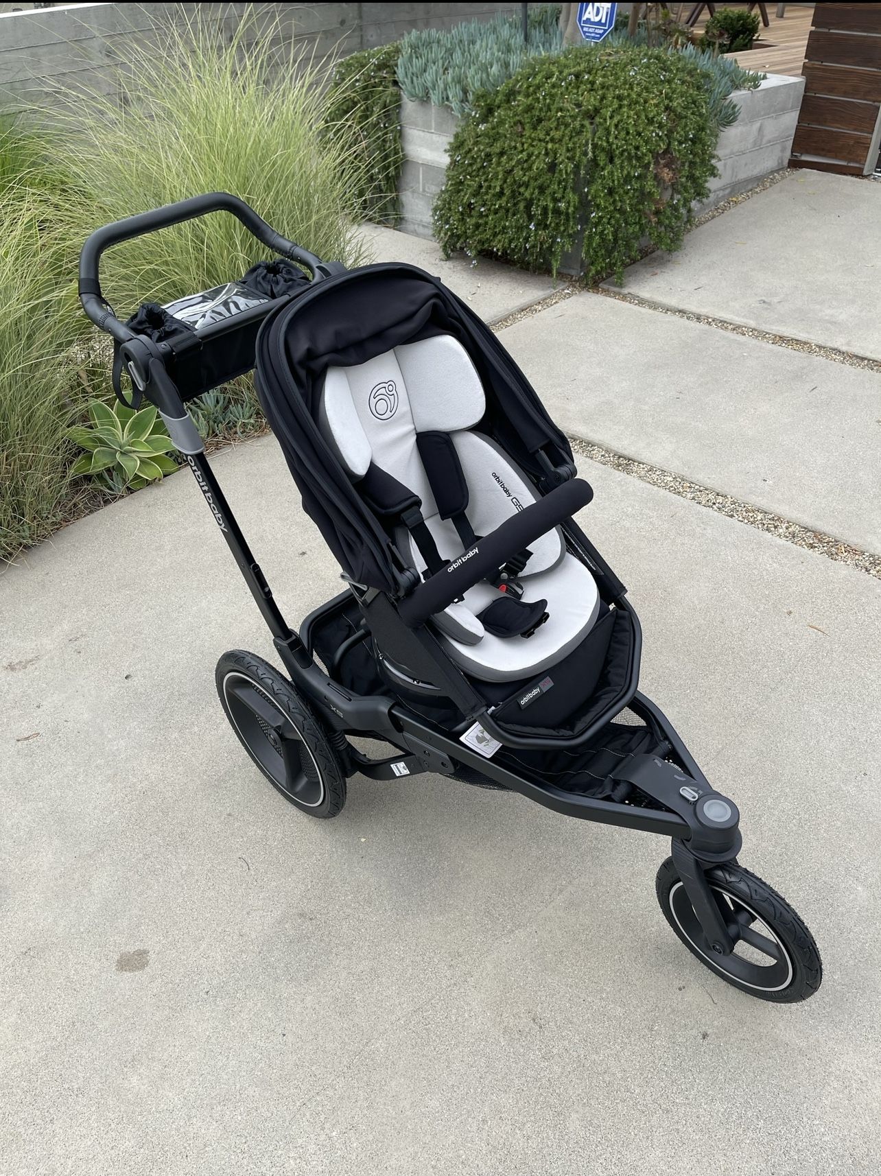 Orbit Baby X5 Jogger Stroller