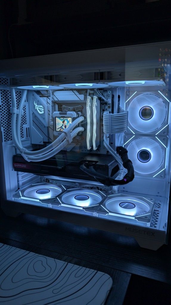 Clean Gaming/Streaming Setup (NOT FREE, READ DESCRIPTION)