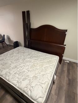 Complete Queen Bed Set - Solid Wood Frame, Mattress & Box Spring