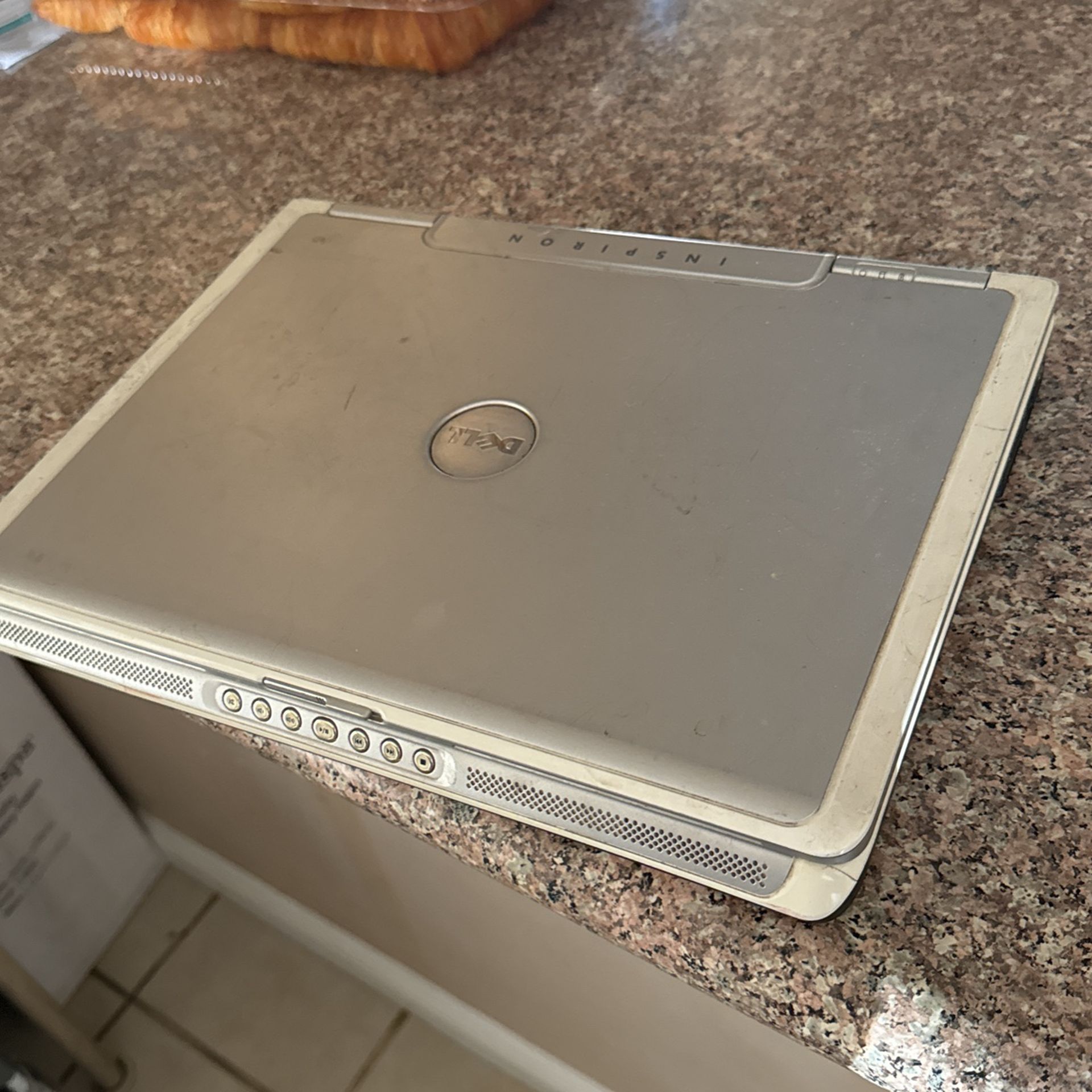 Dell Inspiron 2004 Laptop
