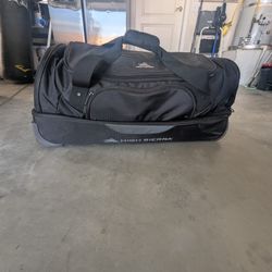 Duffle Bag With Wheels