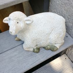 Lamb Statue 