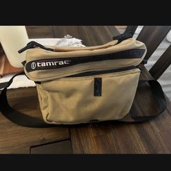 Tamarac Vintage Camara Bag 