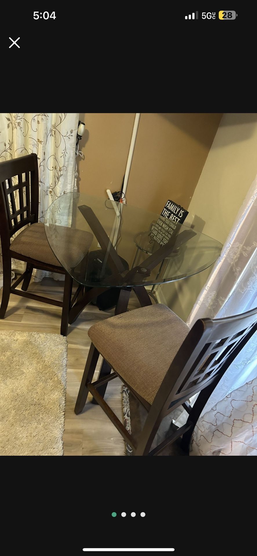 Table And Chairs 