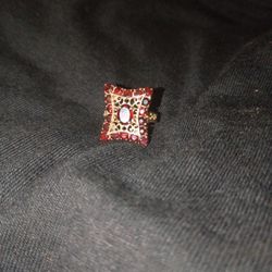 10k YG Filigree Garnet Ring