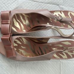 Anne Klein Peep Toe Heels. Size 9.5.