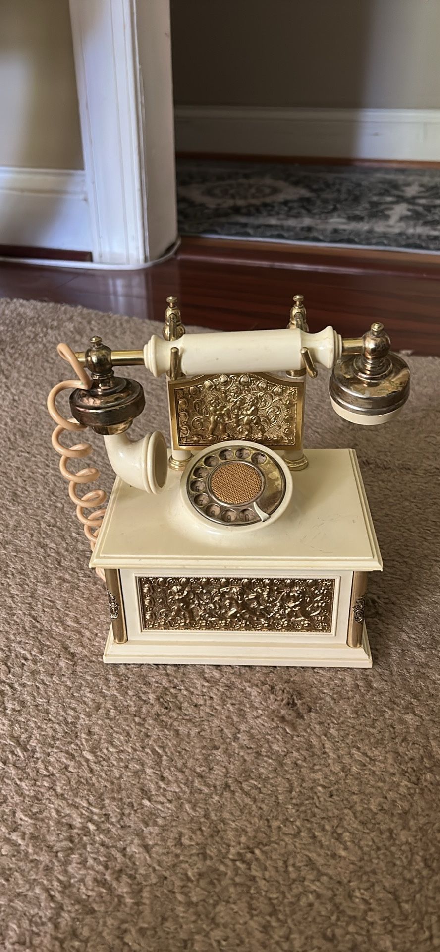 Novelty French Telephone