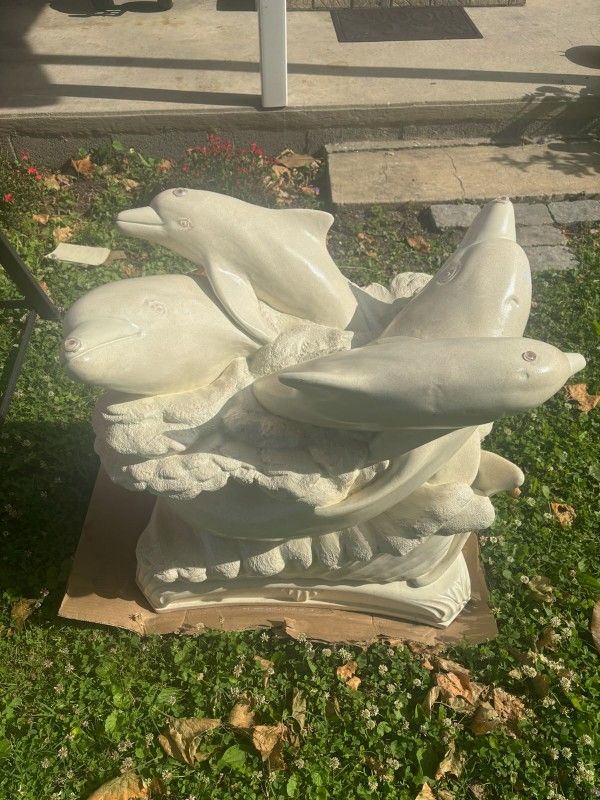 4 Dolphins Statue W/Thick Square Glass Table Top