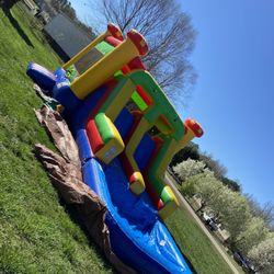 Bounce House(For the Day)