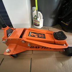 DAYTONA 3 Ton Low-Profile Professional Floor Jack with RAPID PUMP, Orange
