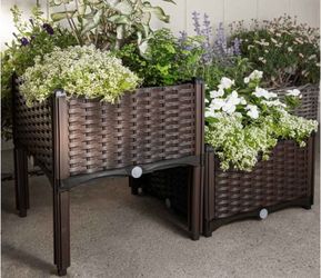 Barton 2-Piece Raised Garden Bed Planter Box with Self-Watering Design and Drainage Holes, Brown

New in box 📦