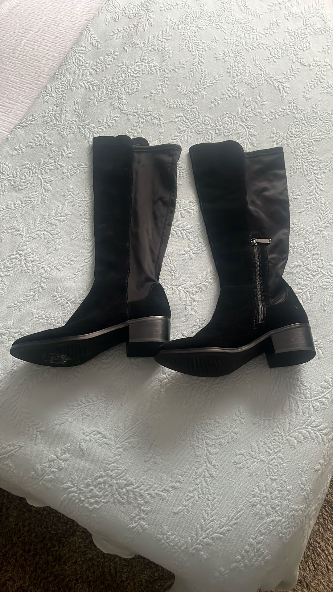 Super Cute Boots.  Size 8.5.   Blondo Brand Wore Once 