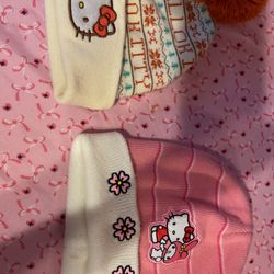 Hello kitty’s beanies
