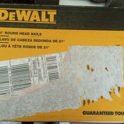 DeWALT 21° Round Head Nails