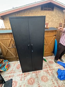 Metal storage cabinet
