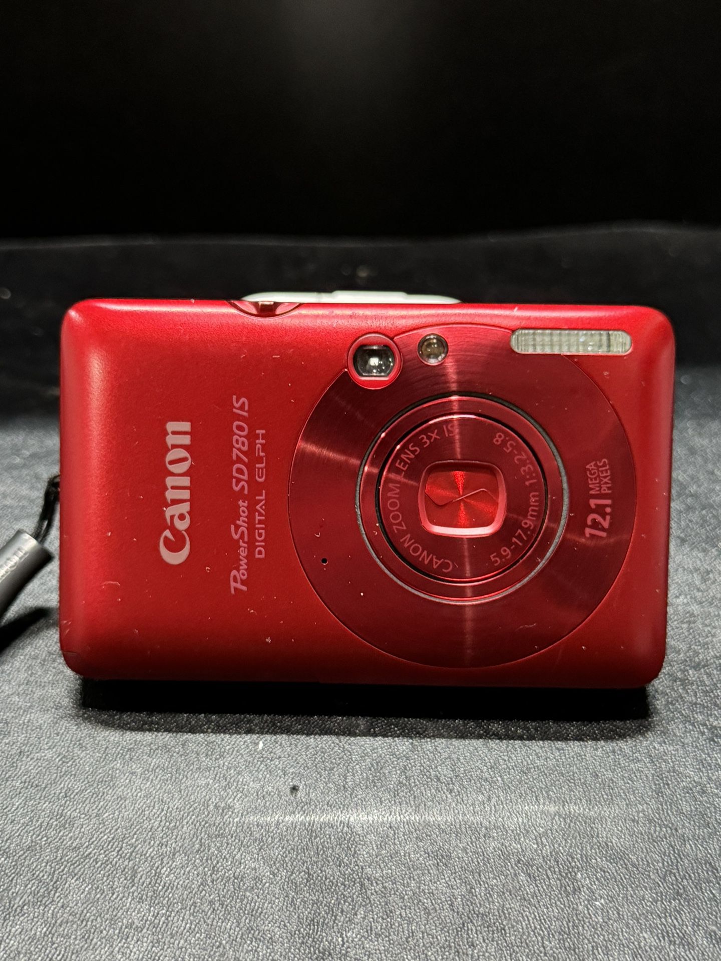 Canon PowerShot SD780IS 12.1 MP Digital Camera