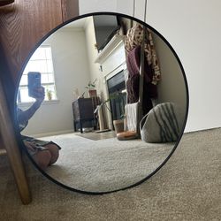Round Wall Mirror