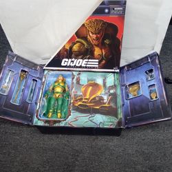 G.I. Joe Classified Series Serpentor & Air Chariot action figure set by Hasbro. 11x5x9 .