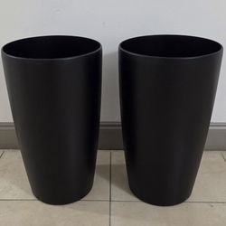 *** REDUCED *** PAIR of 22" Tall Black Resin Planters @ Lasting Creations