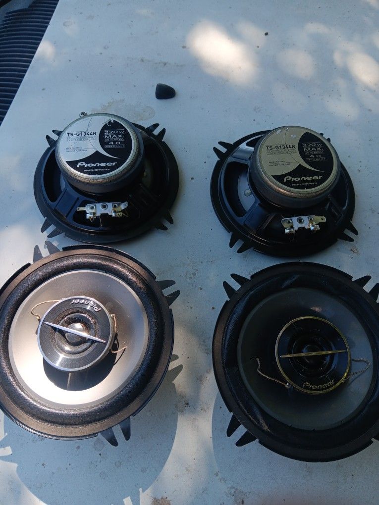 Bocinas Pioneer 51/4 De 220 Watts