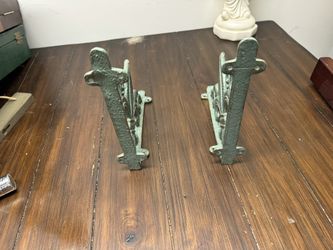 Book Shelf Holder / Brackets